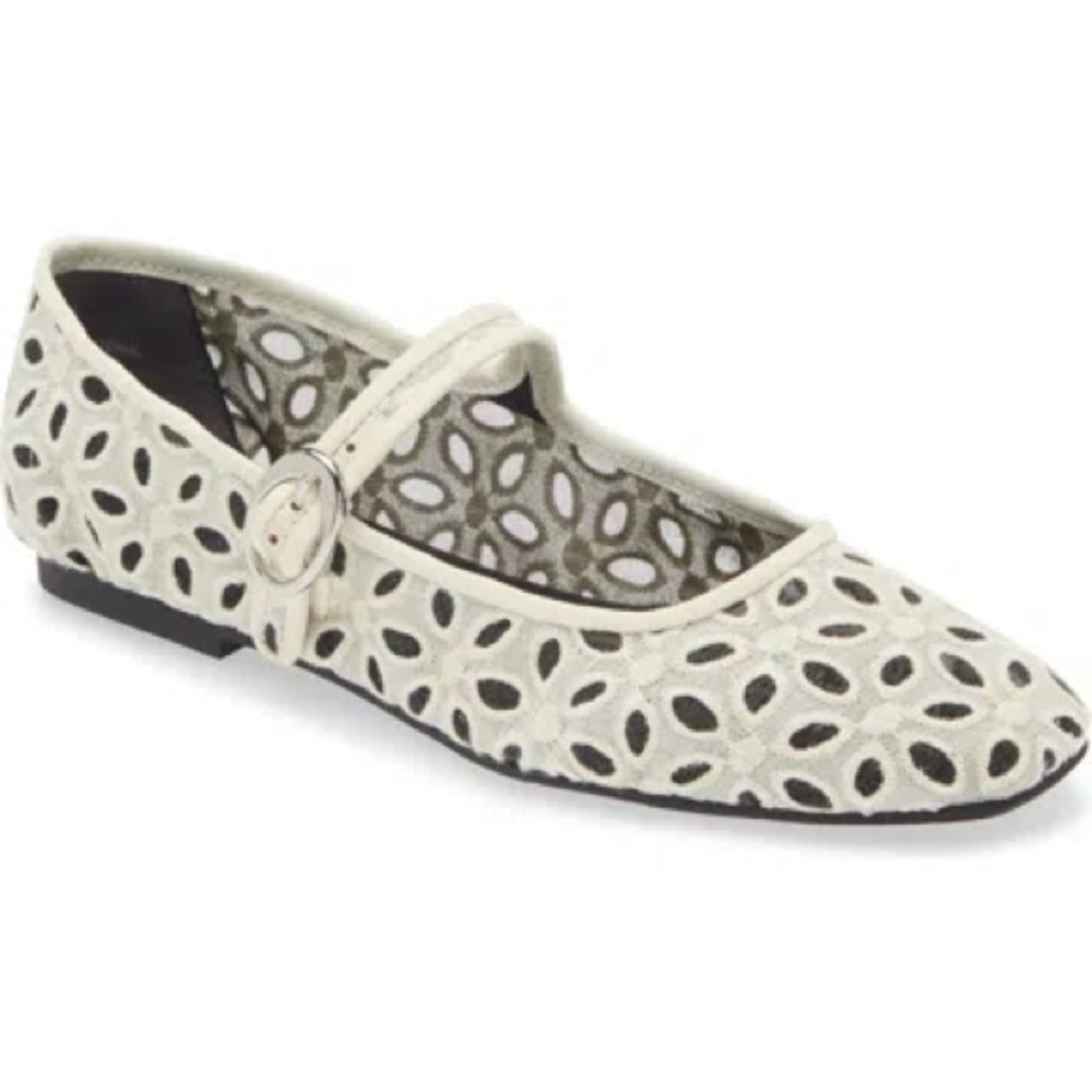 NORDSTROM RACK Acinda Mary Jane Flat in Ivory White Size 8